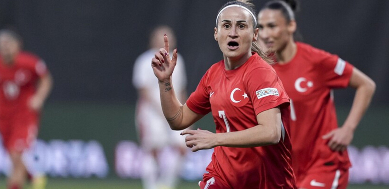 A Milli Kadın Futbol Takımı’nın İsviçre maçı ücretsiz olacak