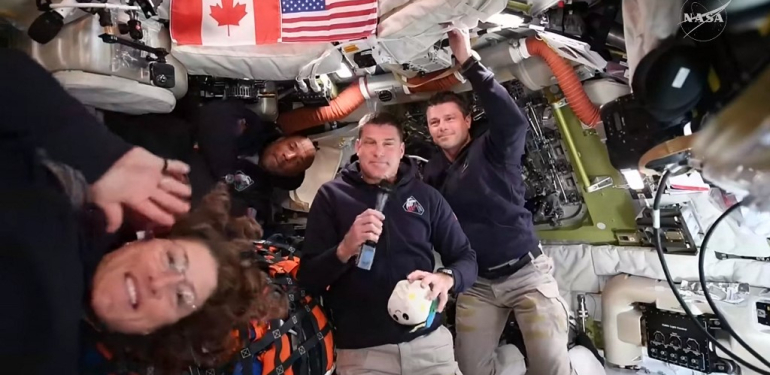 Ay yolculuğunda yaşam nasıl? “Uzayda kamp yapmak gibi”