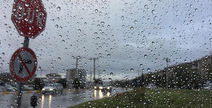 İstanbul için yeni uyarı! Valilik saat verdi: Sıcaklıklar düşüyor, kuvvetli yağış geliyor