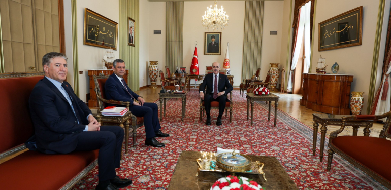 Özgür Özel: Sine-i millet söz konusu değil, ara seçim yapalım