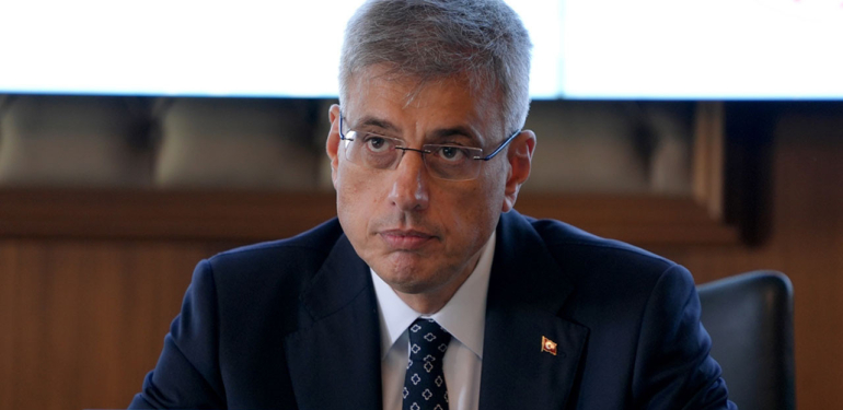 Türkiye’den İran’a tıbbi malzeme yardımı