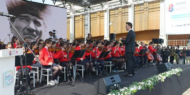 Uluslararası İstanbul Çocuk ve Gençlik Sanat Bienali’nde 23 Nisan’a özel etkinlikler