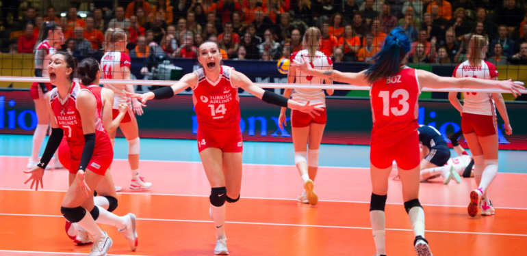 Voleybol Vodafone Sultanlar Ligi’nde play-off 5-6 etabının programı belli oldu