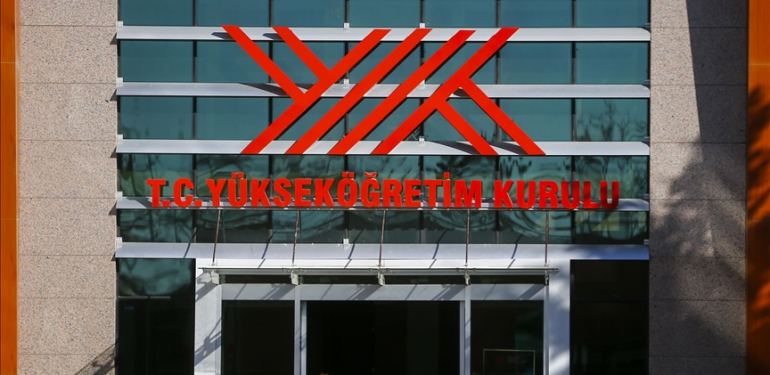 YÖK’ten yurt dışı için uyarı geldi. “Diploma fabrikaları”na dikkat edin