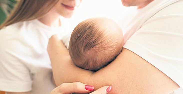Babalık izni yetersiz! En kritik dönemde anne evde baba işte