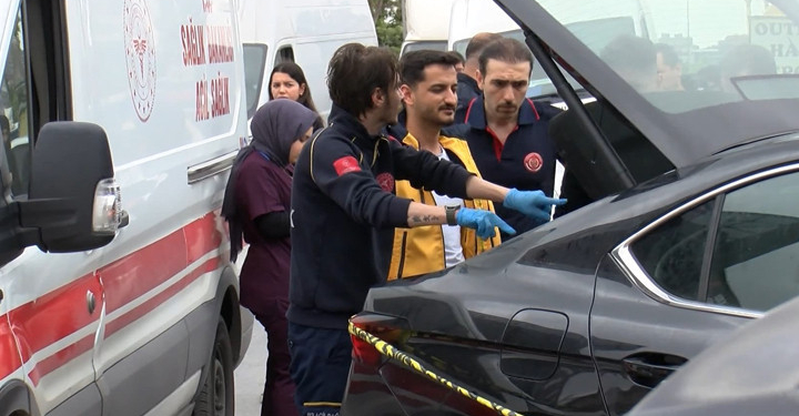 Bağcılar’da korkunç olay! Otomobilinin bagajında ölü bulundu