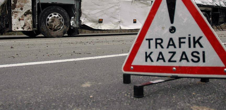 Çanakkale’de korkunç kaza! 3 kişi öldü, 2 kişi yaralandı