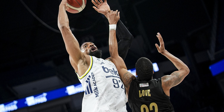 Fenerbahçe Beko, yarı finalde Anadolu Efes’in rakibi oldu!