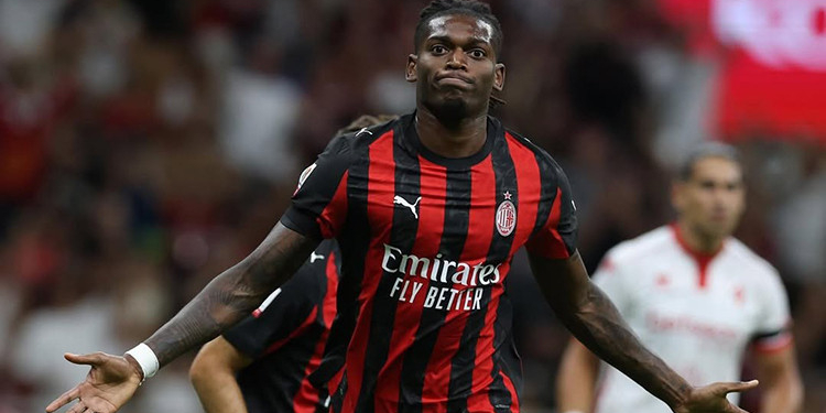 İtalyan basını duyurdu: Fenerbahçe ve Galatasaray Leao transferinde karşı karşıya!