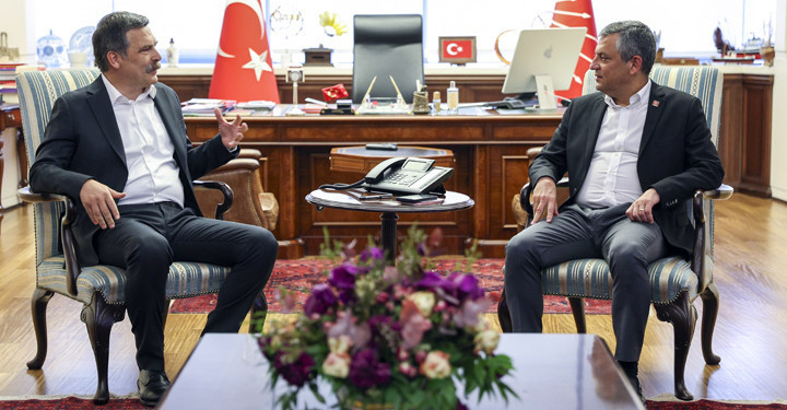 TİP Genel Başkanı Erkan Baş ve sendikalardan CHP’ye ziyaret